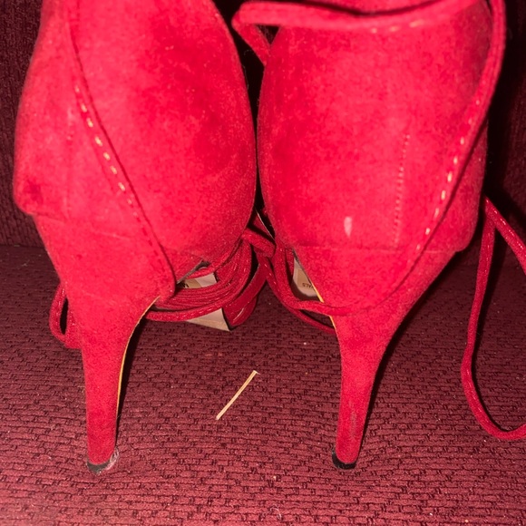 Chase & Chloe Strap-Up heels 👠❤️ - Picture 4 of 4